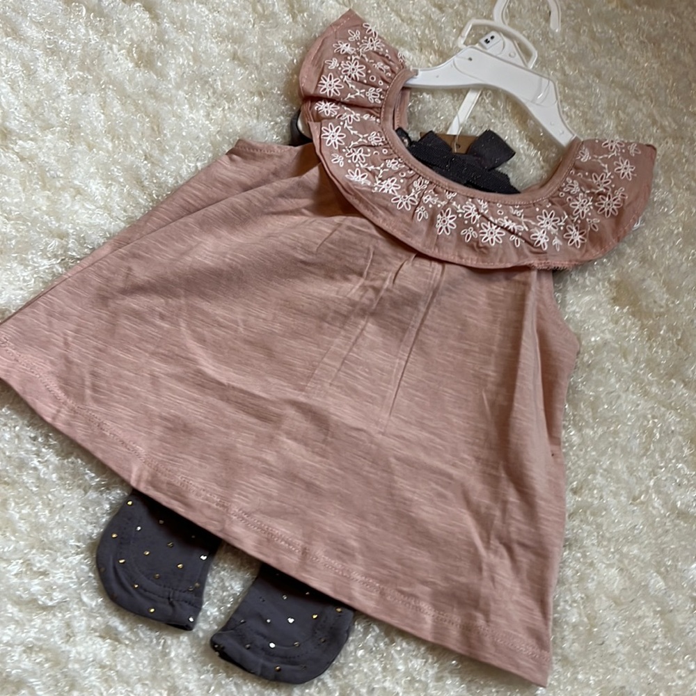 Savannah matching top and pants with headband. Size 3-6 months.